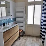 Дом отдыха Maison 3 Chambres, 150 M De La Plage, 4/6 Pers, Wi-fi, Terrasse, Parking, Proche Commerces, Sur - Fr-1-194-370 Ла-Транш-сюр-Мер