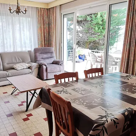 Casa de Férias Maison 3 Chambres, 150 M De La Plage, 4/6 Pers, Wi-fi, Terrasse, Parking, Proche Commerces, Sur - Fr-1-194-370 *