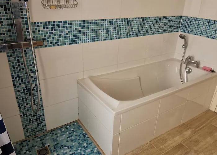 Maison 3 Chambres, 150 M De La Plage, 4/6 Pers, Wi-fi, Terrasse, Parking, Proche Commerces, Sur - Fr-1-194-370 Casa de Férias La Tranche-sur-Mer