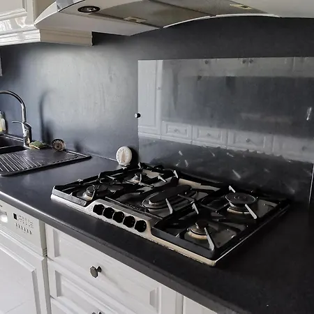 Maison 3 Chambres, 150 M De La Plage, 4/6 Pers, Wi-fi, Terrasse, Parking, Proche Commerces, Sur - Fr-1-194-370 *