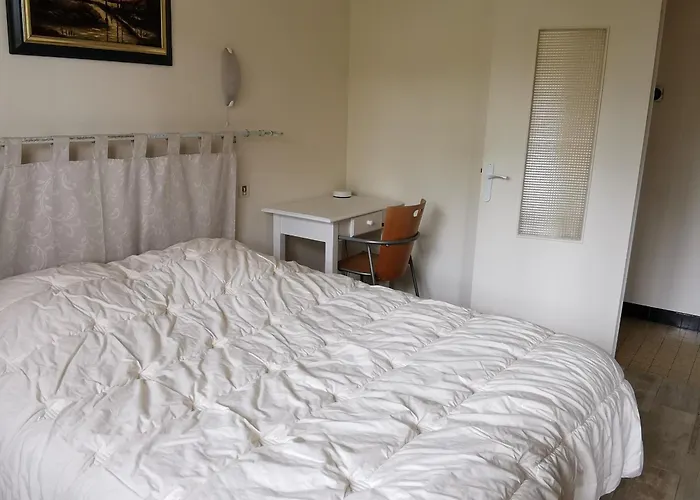 Maison 3 Chambres, 150 M De La Plage, 4/6 Pers, Wi-fi, Terrasse, Parking, Proche Commerces, Sur - Fr-1-194-370 *