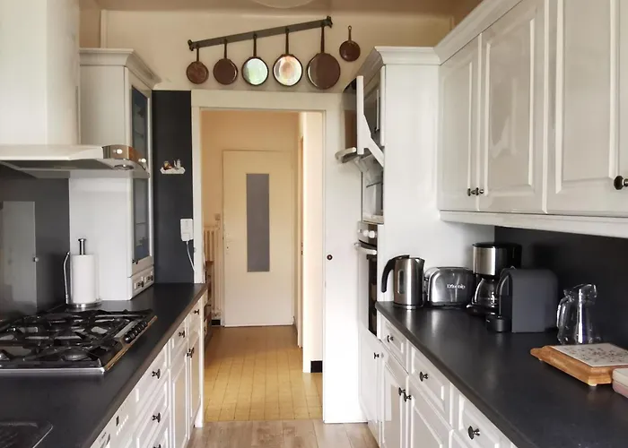 Maison 3 Chambres, 150 M De La Plage, 4/6 Pers, Wi-fi, Terrasse, Parking, Proche Commerces, Sur - Fr-1-194-370 *